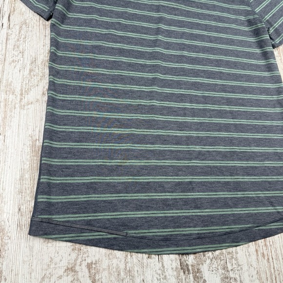 Lululemon Propel Luxtreme Polo Shirt Mens Sz M‎ Wicking Green Gray Striped - Picture 8 of 11